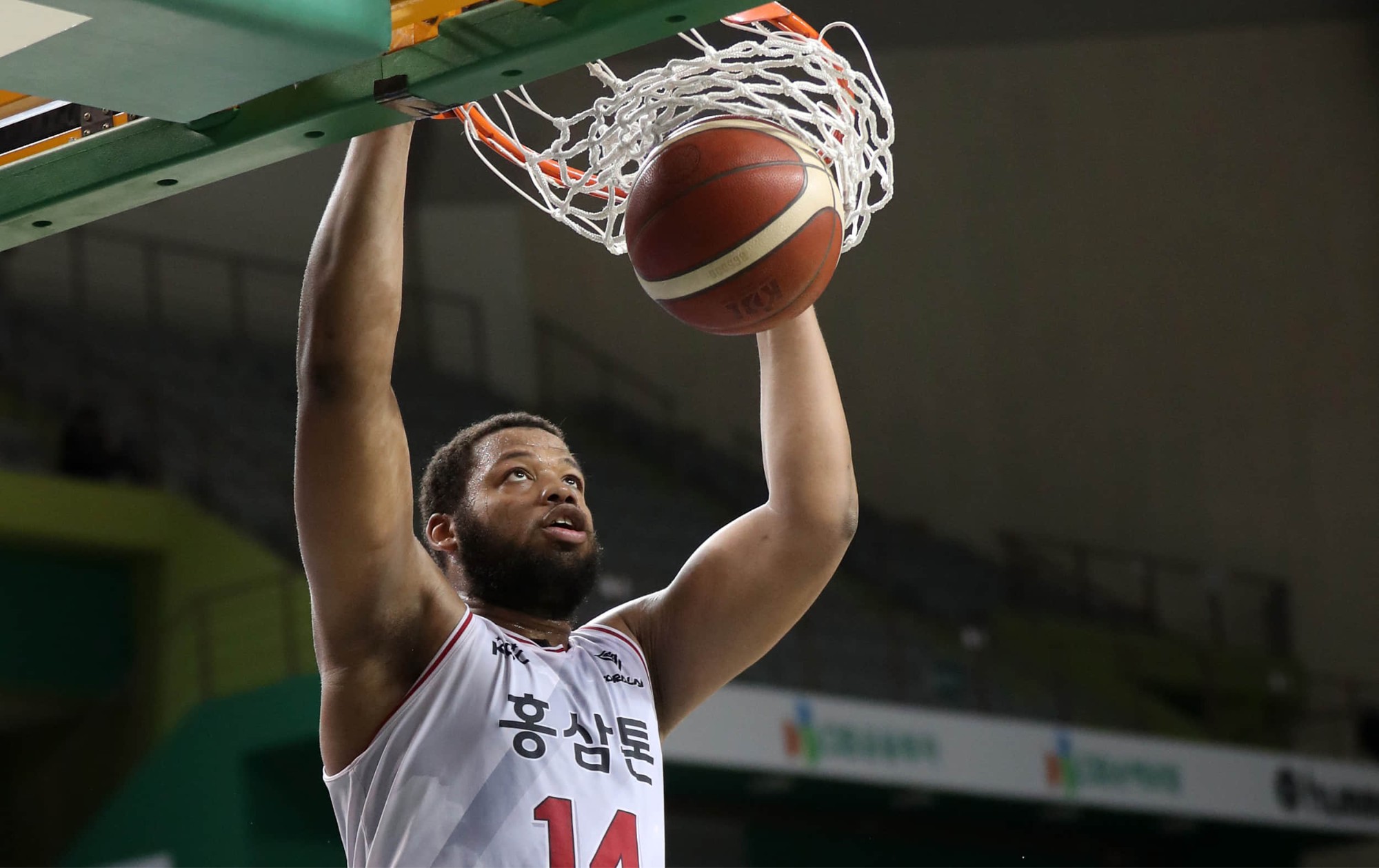 九游体育官网-国际比赛日浙江稠州调整名单以备欧篮联；再遭质疑环节打磨；态度坚定；纪律约束更严格